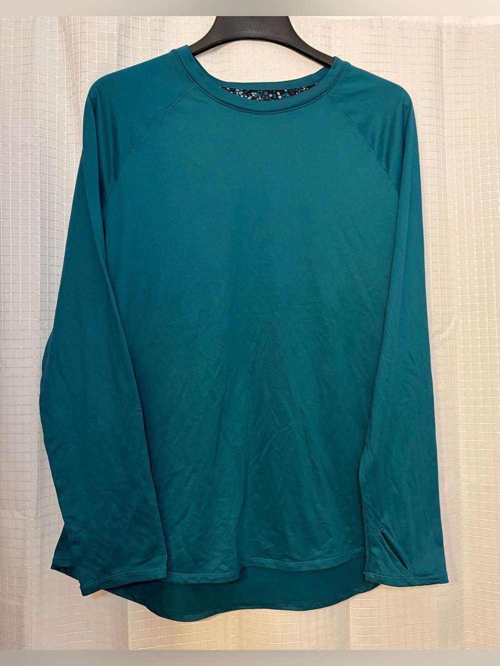 Cuddl Duds Climate Right - women’s XL long sleeve with thumb holes